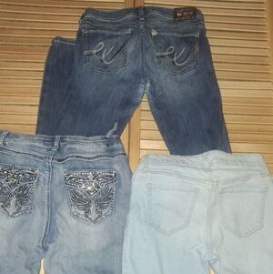 Stylish Blue Women's Jeans 3 Wornout Blue Jeans See Description